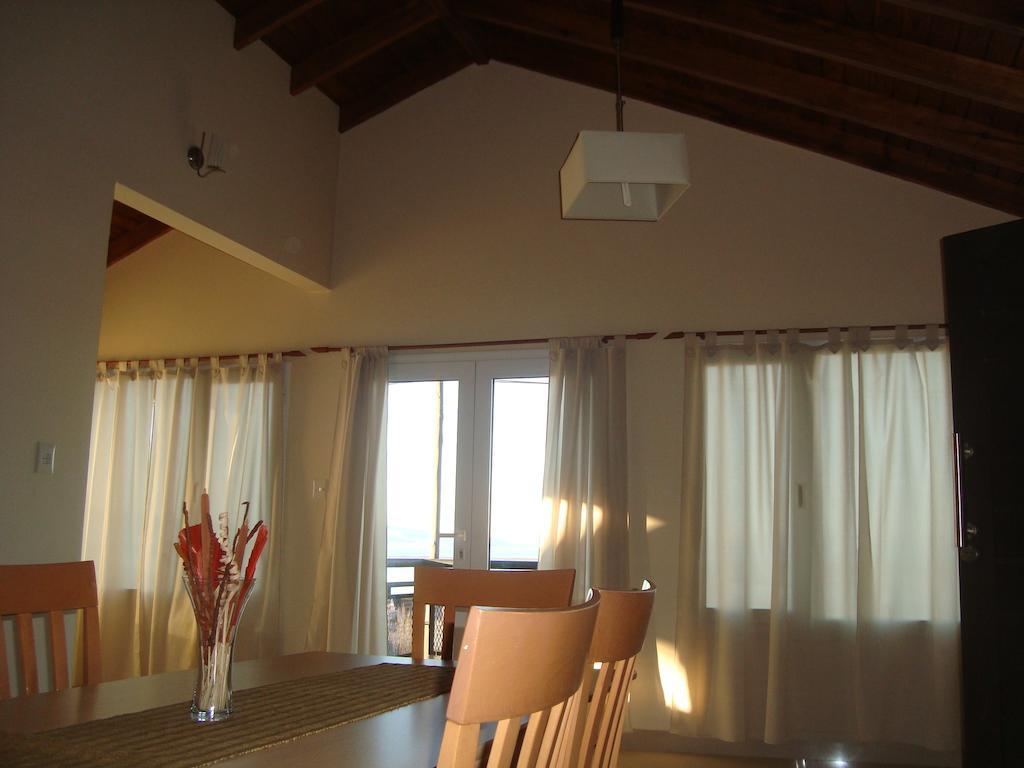 Altos Del Lago Departamentos 엘 칼라파테 객실 사진